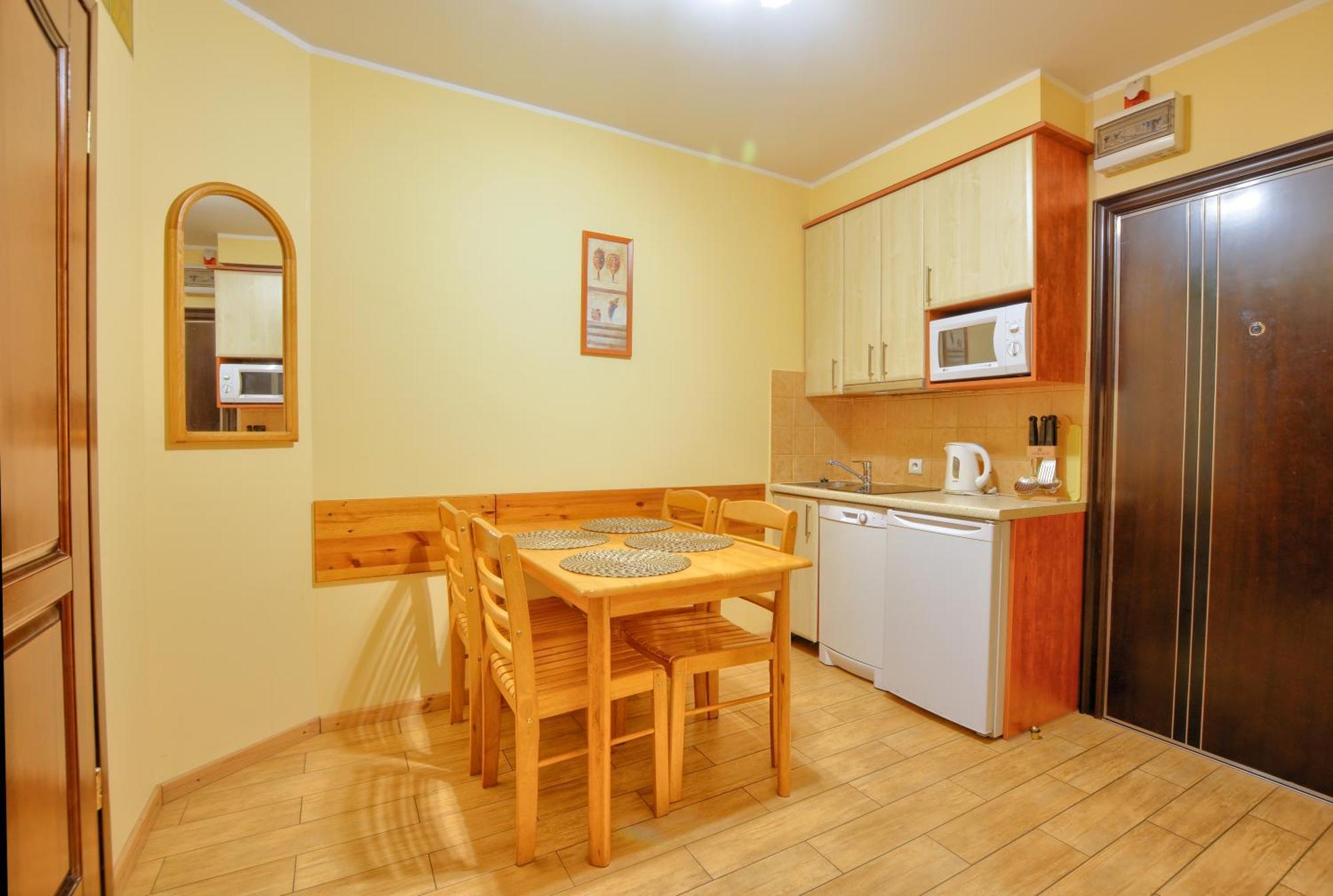 Apartamenty Na Pierwszym Pietrze Krynica Zdroj Buitenkant foto