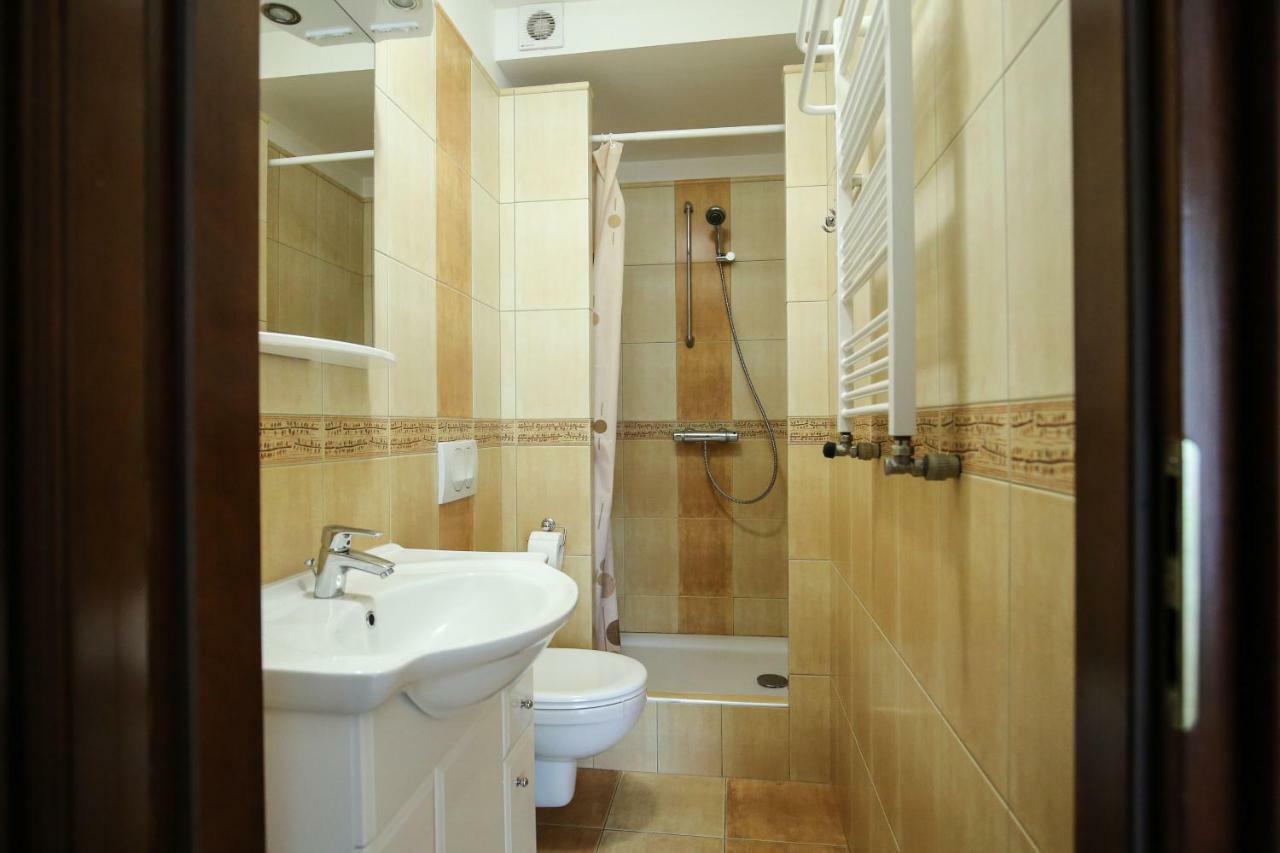 Apartamenty Na Pierwszym Pietrze Krynica Zdroj Buitenkant foto
