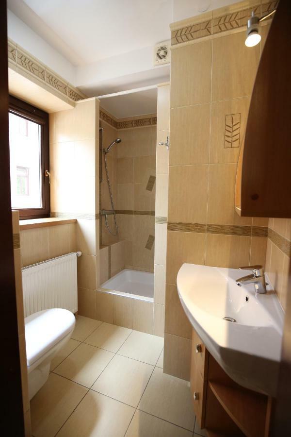 Apartamenty Na Pierwszym Pietrze Krynica Zdroj Buitenkant foto