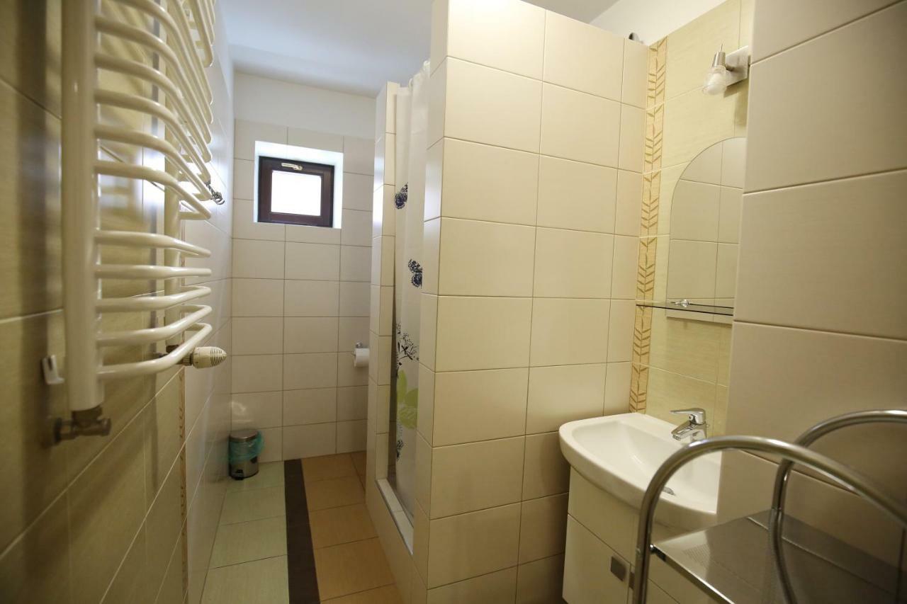 Apartamenty Na Pierwszym Pietrze Krynica Zdroj Buitenkant foto